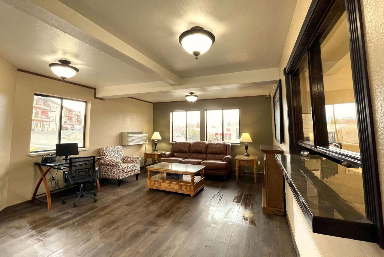 Fairbridge Inn & Suites Moscow - Pullman Buitenkant foto